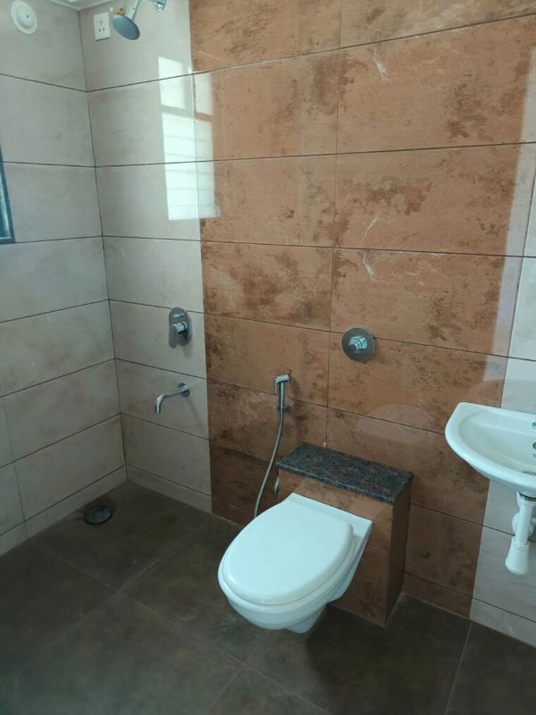 Bathroom, arv-regalia 3 Bedroom 1470 Sq.Ft. Apartment In Nibm Annexe Pune 10446715