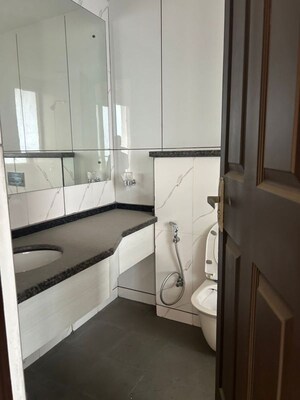 Team Area in 5 BHK Independent House at Sector 46 – for Sale