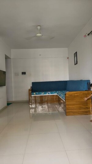 Furnished Amenities in 2 BHK Apartment at Millennium Atlas, Tathawade – for Rent