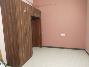 Room in  Office Space at Saibaba Colony – for Rent