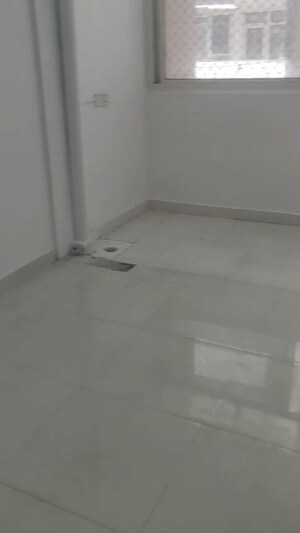 Room in 3 BHK Apartment at Wall Rock Aishwaryam, Sector 16c Greater Noida – for Sale