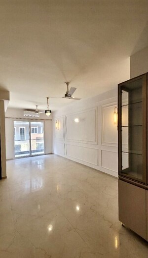 Hall in 3 BHK Builder Floor at Smart World Orchard, Sector 61 – for Rent