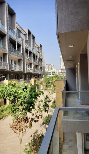 Balcony in 3 BHK Builder Floor at Smart World Orchard, Sector 61 – for Rent