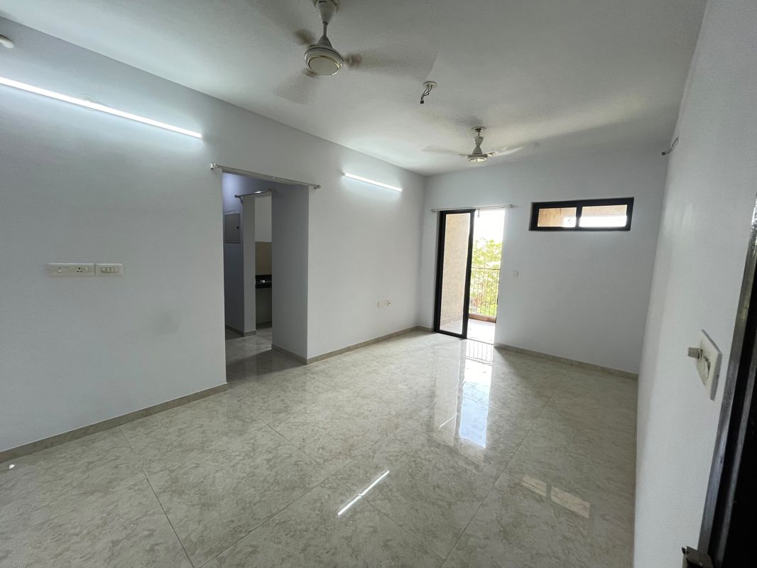 2 BHK 990 Sq.Ft. Apartment in Lodha Lakeshore Greens