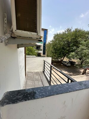 Balcony in 3 BHK Builder Floor at Sector 57 – for Rent