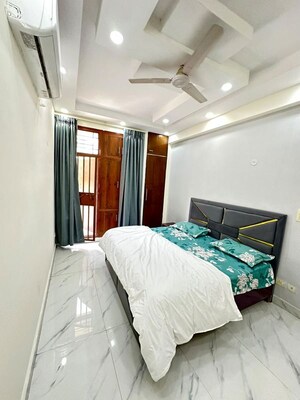 Bedroom in 3 BHK Builder Floor at Sector 57 – for Rent
