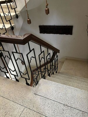 Staircase in 3 BHK Apartment at Arun Vihar, Sector 29 – for Rent