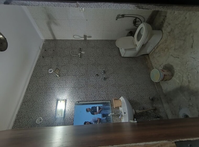 Bathroom, govindpuri 2 Bedroom 680 Sq.Ft. Builder Floor In Govindpuri Delhi 10445674