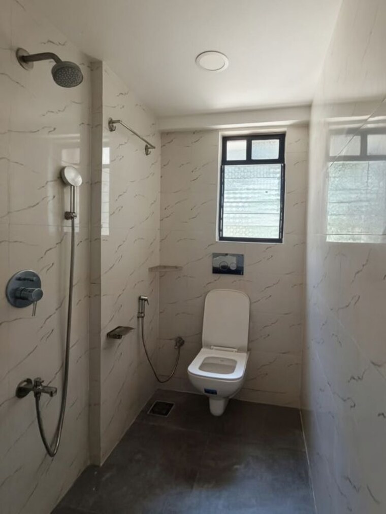 Bathroom, andheri west 2 Bedroom 800 Sq.Ft. Apartment In Andheri West Mumbai 10437181