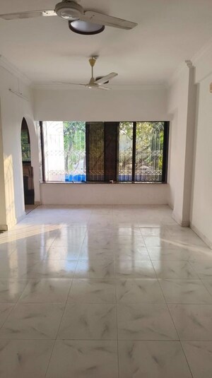2 BHK Apartment For Rent in Andheri West