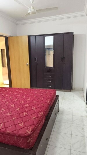 Bedroom in 2 BHK Apartment at Andheri West – for Rent