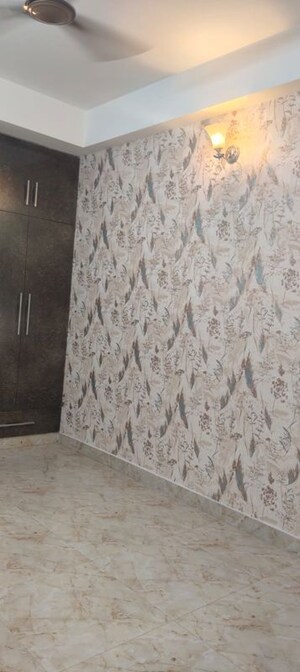 Room in 2.5 BHK Builder Floor at Raj Nagar Extension – for Sale