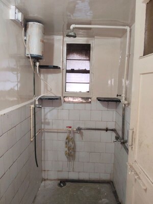 Bathroom in 1 BHK Apartment at bharat vihar Erandwane, Erandwane – for Rent