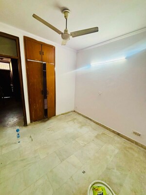 Room in 2 BHK Builder Floor at Malviya Nagar – for Rent