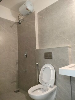 1.5 BHK Apartment For Rent in Rustomjee Cleon