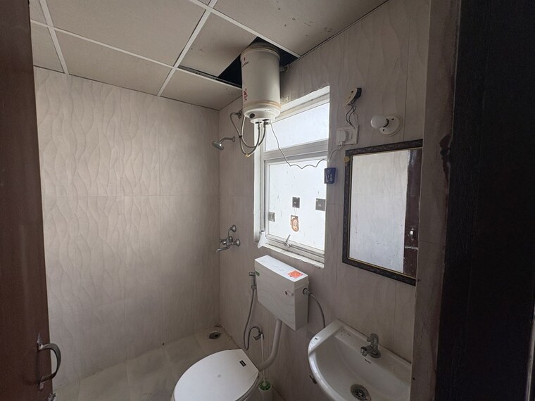 Bathroom, pivotal-devaan 2.5 Bedroom 1150 Sq.Ft. Apartment In Sector 84 Gurgaon 10446914