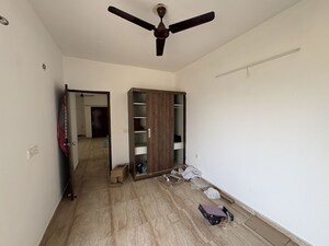 Room in 2.5 BHK Apartment at Pivotal Devaan, Sector 84 – for Sale