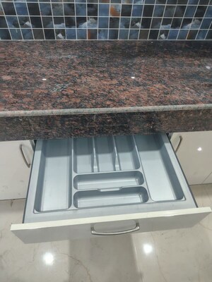 Furnished Amenities in 4 BHK Apartment at Sector 21d – for Rent
