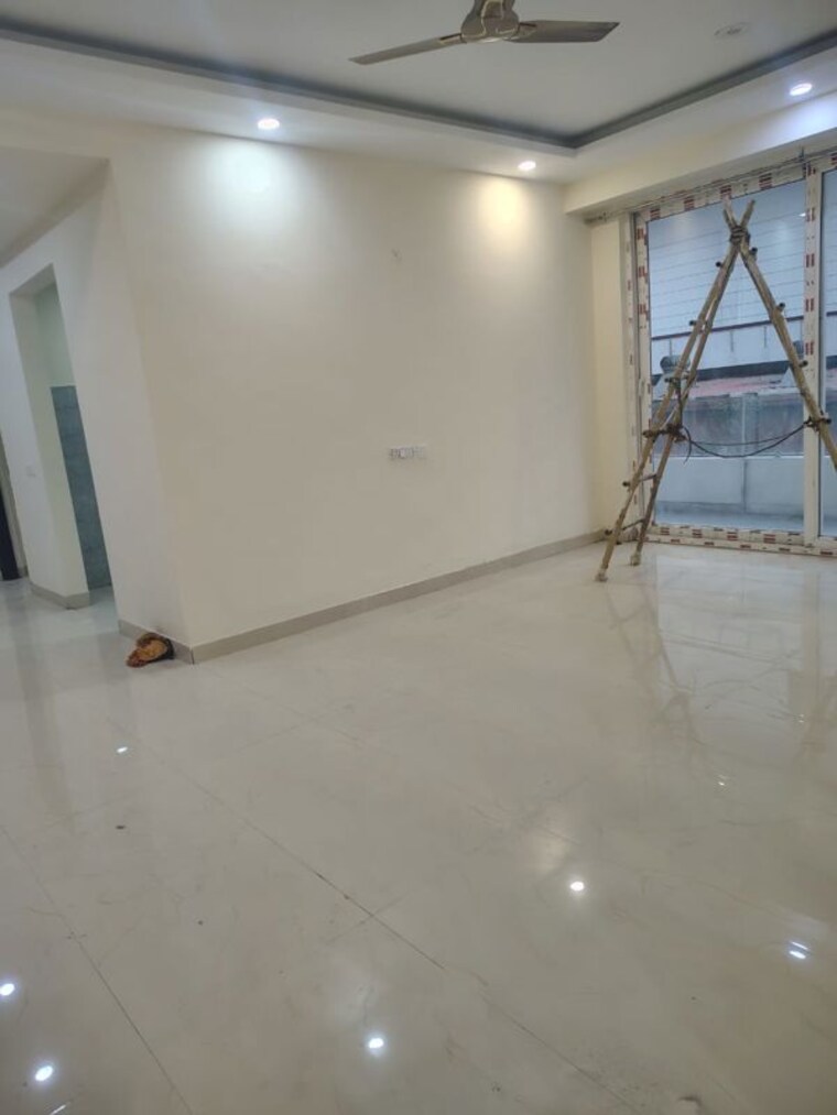 Room, sector 21d 4 Bedroom 2200 Sq.Ft. Apartment In Sector 21d Faridabad 10446930
