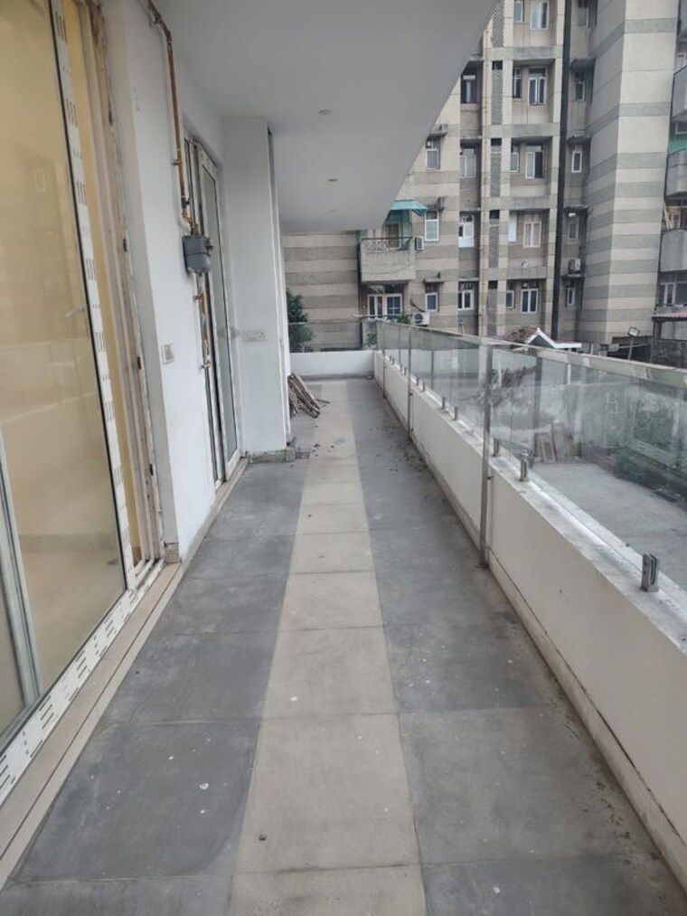 Balcony, sector 21d 4 Bedroom 2200 Sq.Ft. Apartment In Sector 21d Faridabad 10446930