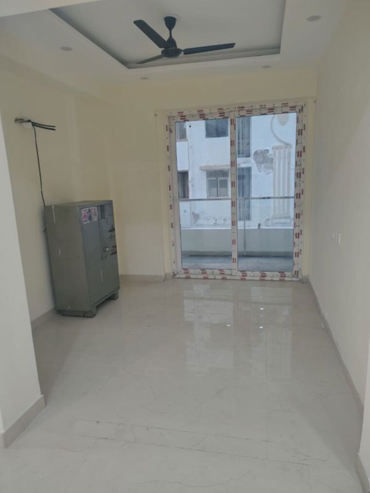 Room, sector 21d 4 Bedroom 2200 Sq.Ft. Apartment In Sector 21d Faridabad 10446930