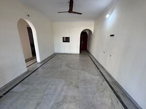 Room in 2 BHK Apartment at Sheetal Apartments, Kothrud – for Rent