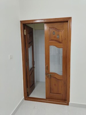 Room in 2 BHK Builder Floor at Vijaya Bank Layout – for Rent