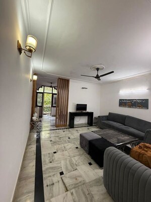 2 BHK Builder Floor For Rent in Kalkaji