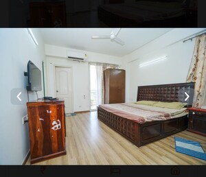 Room in 3.5 BHK Apartment at Godrej 101, Sector 79 – for Sale