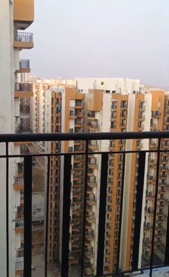 3 BHK Apartment For Sale in Amrapali Centurian Park