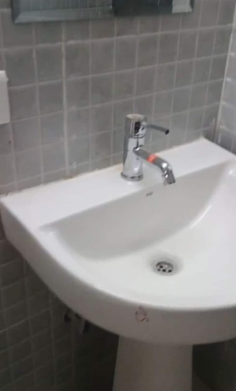Bathroom, amrapali-centurian-park 3 Bedroom 1185 Sq.Ft. Apartment In Tech Zone 4 Greater Noida Greater Noida 9972624
