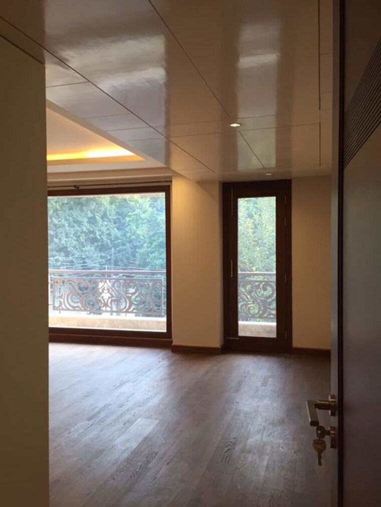 Room, panchsheel park 4 Bedroom 5000 Sq.Ft. Builder Floor In Panchsheel Park Delhi 10447020