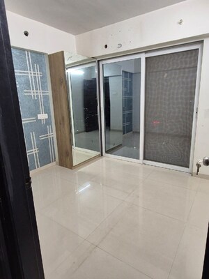 Room in 2 BHK Apartment at Arihant Aarohi Phase 1, Kalyan Shilphata Road – for Rent