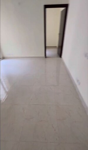 Room in 2 BHK Apartment at Amrapali Dream Valley – for Sale
