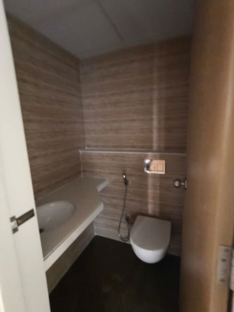 Bathroom, lodha-codename-premier 2 Bedroom 856 Sq.Ft. Apartment In Dombivli East Thane 10447095