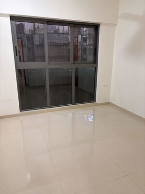 Room in 2 BHK Apartment at Lodha Vista, Lower Parel – for Rent