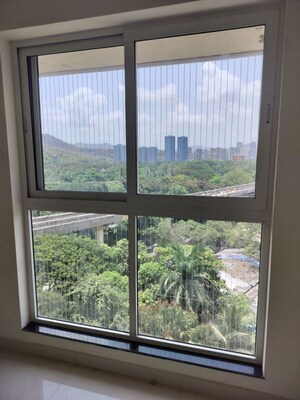 Room in 2 BHK Apartment at Sheth Avante, Kanjurmarg West – for Rent