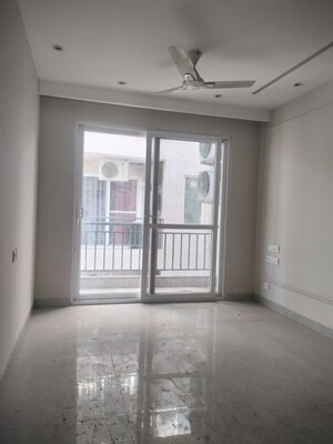 2.5 BHK Apartment For Rent in Smart World Orchard, Sector 61