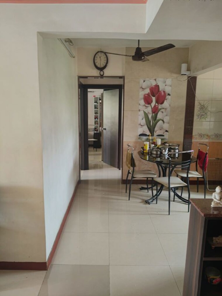 Gym, naupada 2 Bedroom 800 Sq.Ft. Apartment In Naupada Thane 10447183
