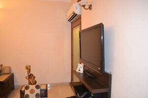 Furnished Amenities in 3 BHK Apartment at Paras Tierea Premium Floor, Sector 137 – for Sale