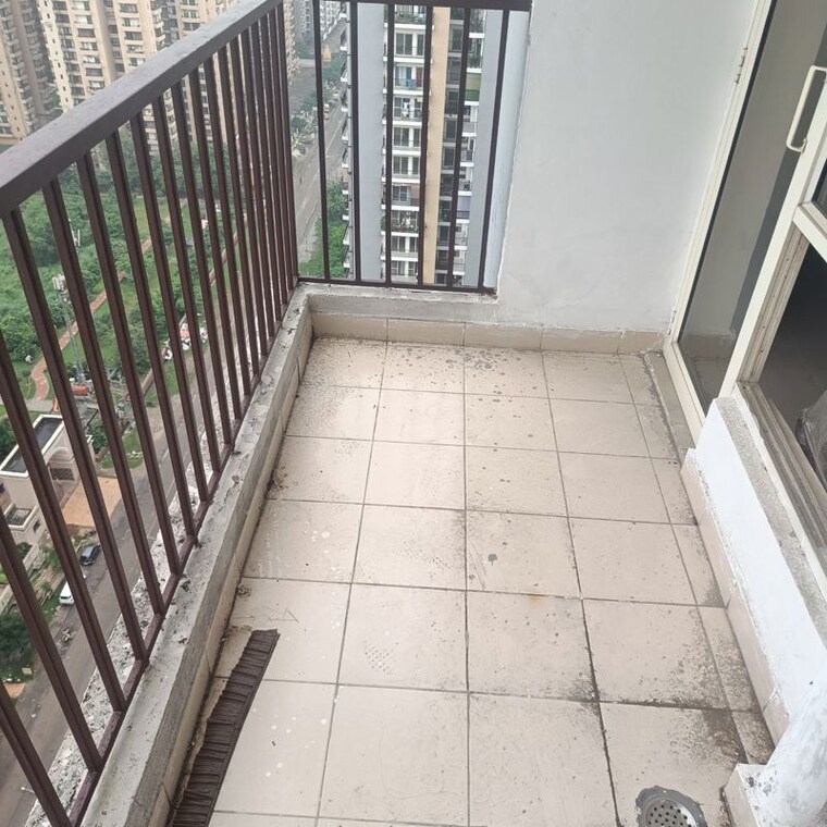 Balcony, panchsheel-greens-ii 2 Bedroom 915 Sq.Ft. Apartment In Sector 16 Greater Noida Greater Noida 9609382