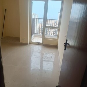 Room in 2 BHK Apartment at Panchsheel Greens II, Sector 16 Greater Noida – for Sale