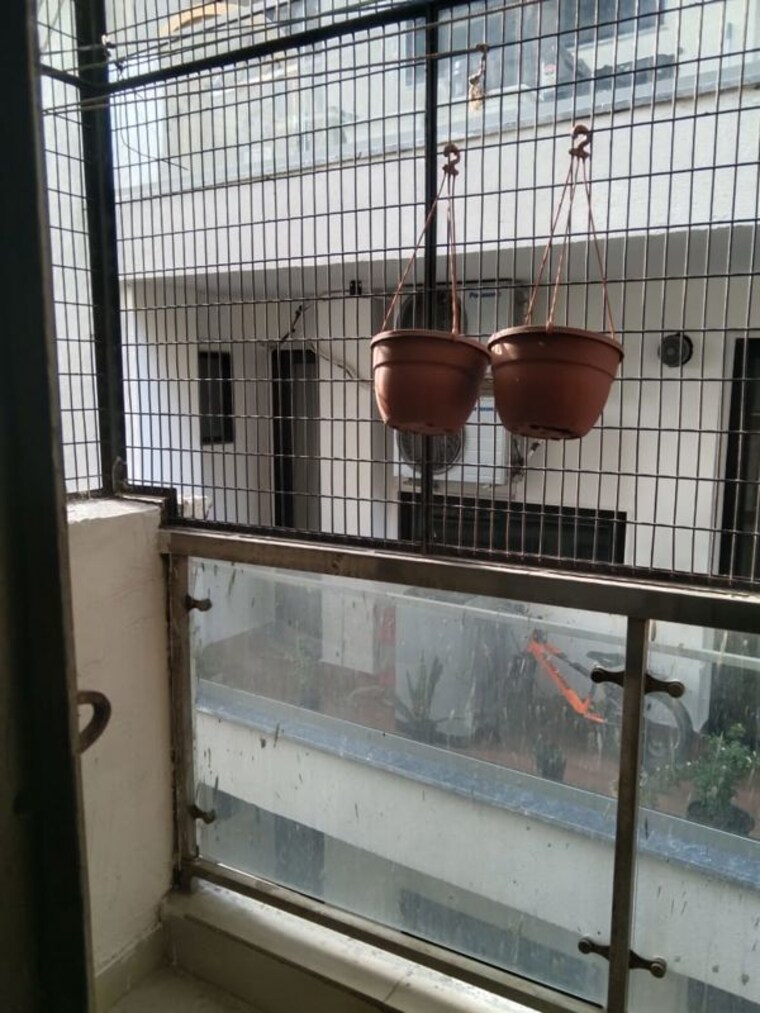 Balcony, vasant kunj 3 Bedroom 1200 Sq.Ft. Builder Floor In Vasant Kunj Delhi 10447205