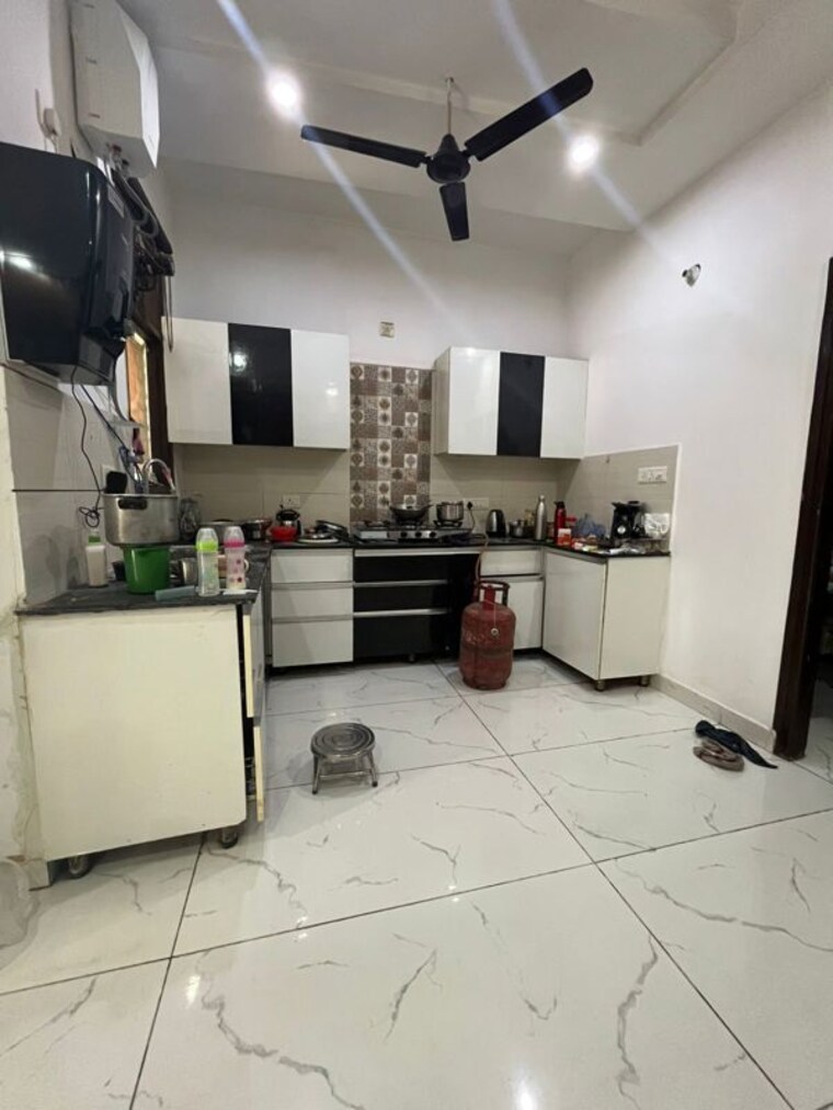 Team Area, preet colony 2 Bedroom 1050 Sq.Ft. Builder Floor In Preet Colony Zirakpur 10447217