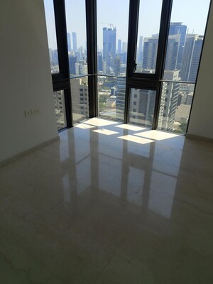 Room in 2 BHK Apartment at Lodha The Park, Worli – for Rent