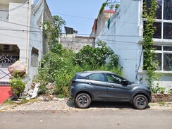Plot For Sale in Jankipuram