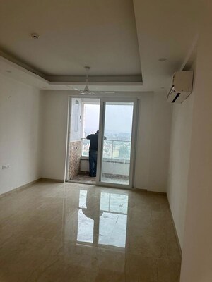 Room in 3 BHK Apartment at Omaxe New Chandigarh, North Mullanpur – for Rent