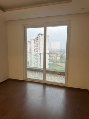 Room in 3 BHK Apartment at Omaxe New Chandigarh, North Mullanpur – for Rent