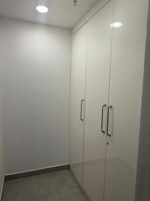Room in 3 BHK Apartment at Omaxe New Chandigarh, North Mullanpur – for Rent