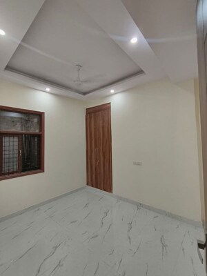 Room in 2 BHK Builder Floor at Jawahar Nagar – for Rent